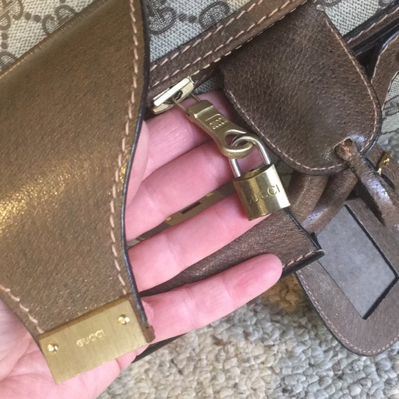 GUCCI LUGGAGE 100% authentic - Picture 7 of 8